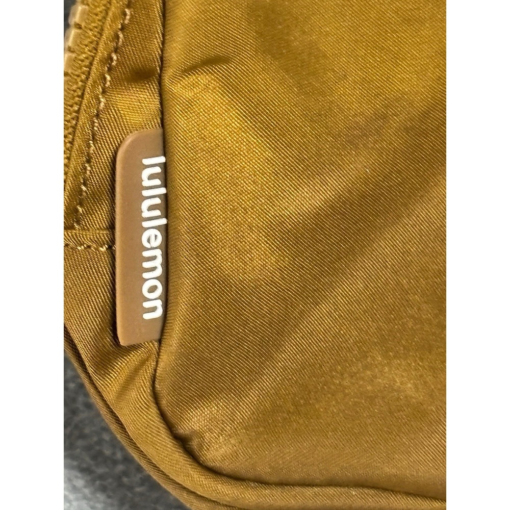 Lululemon Everywhere Belt Bag - 1L - Burnt Caramel Waist Bag Fanny Pack As Is - Picture 3 of 9